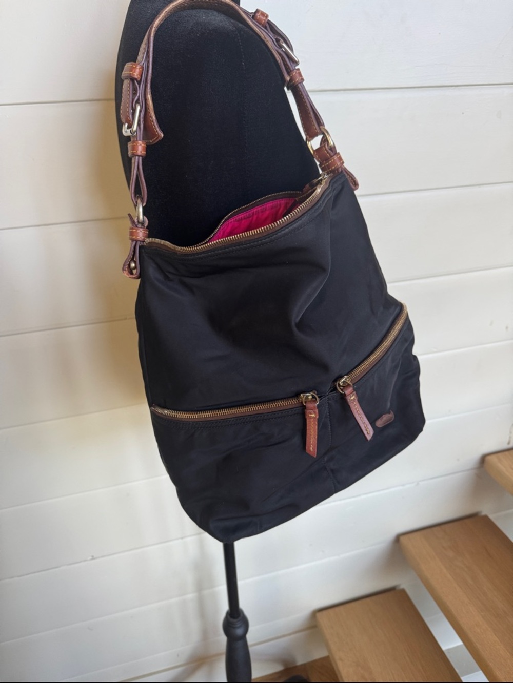 Dooney & Bourke VTG Nylon Shoulder Bag with Brown Leather Trim & Pink Lining - Picture 15 of 15